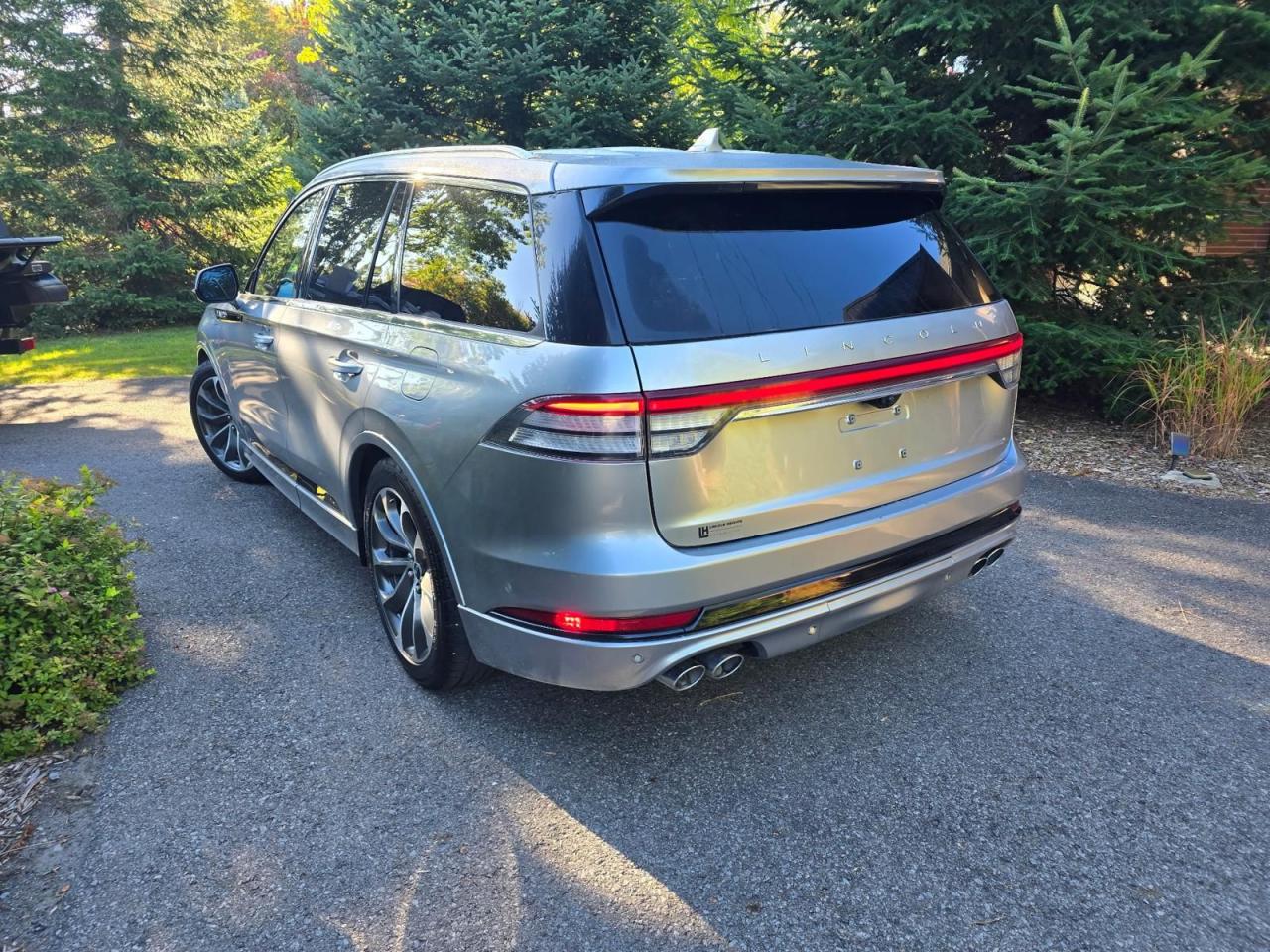 2020 Lincoln Aviator Grand Touring - Photo #2