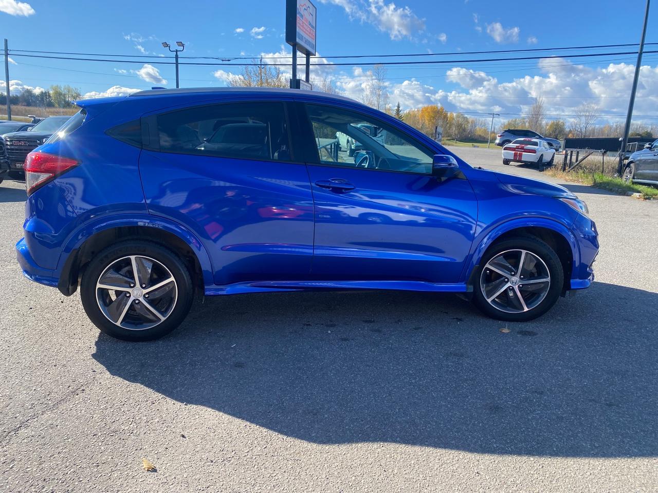 2019 Honda HR-V Touring Photo4