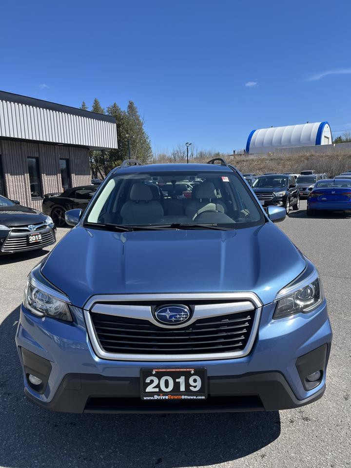 2019 Subaru Forester TOURING Photo