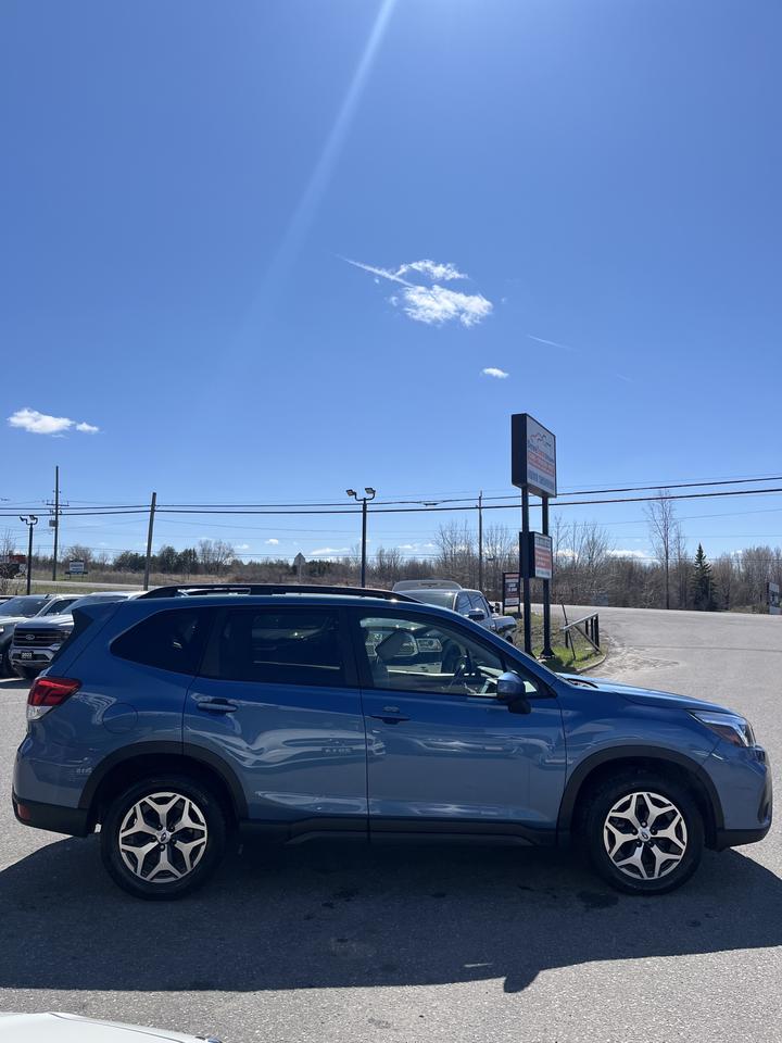 2019 Subaru Forester TOURING Photo