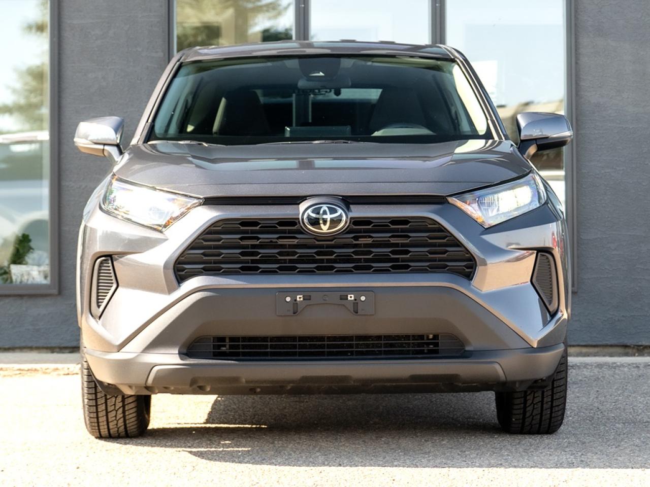 2024 Toyota RAV4 LE AWD Photo2