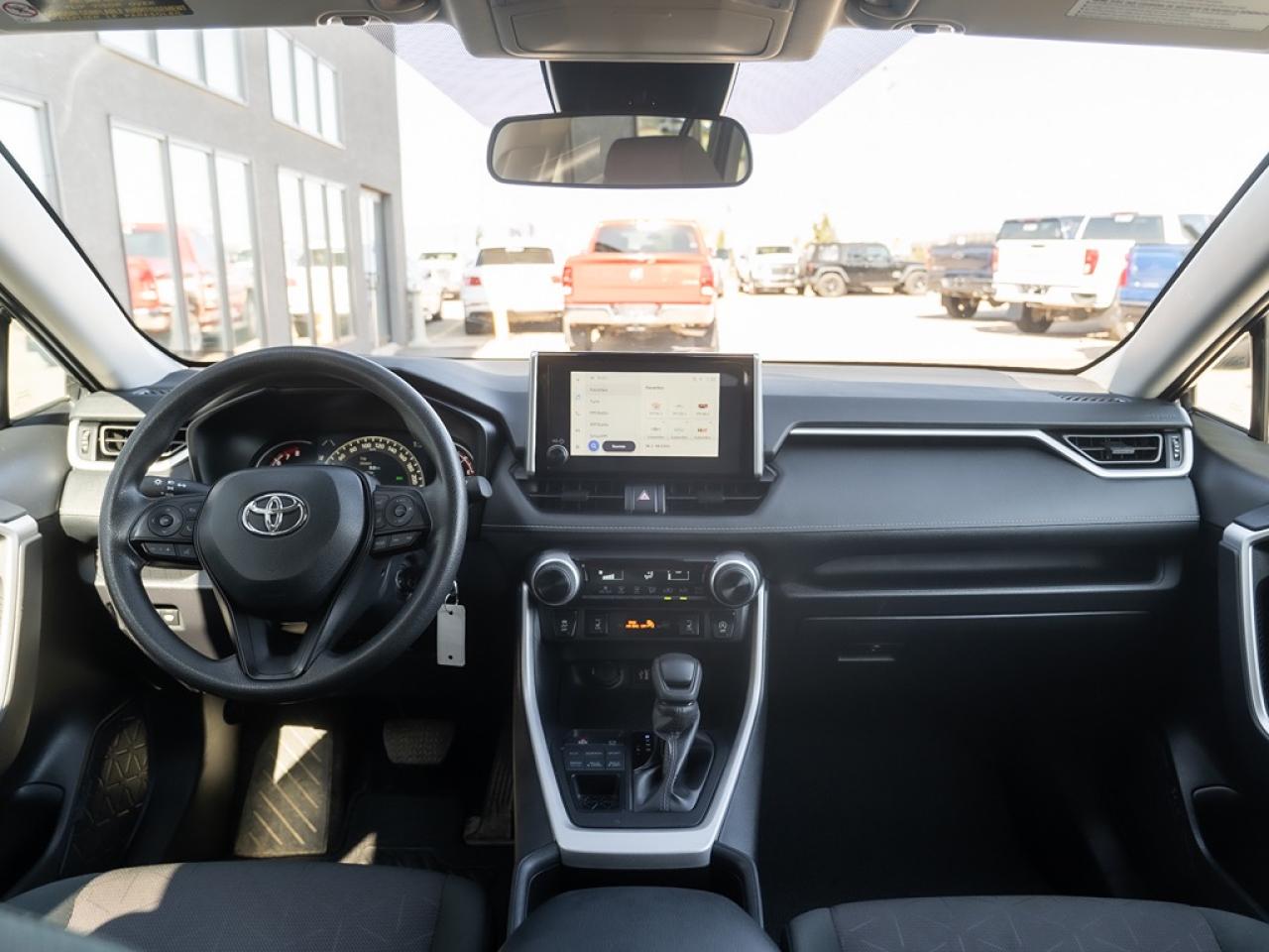 2024 Toyota RAV4 LE AWD Photo7