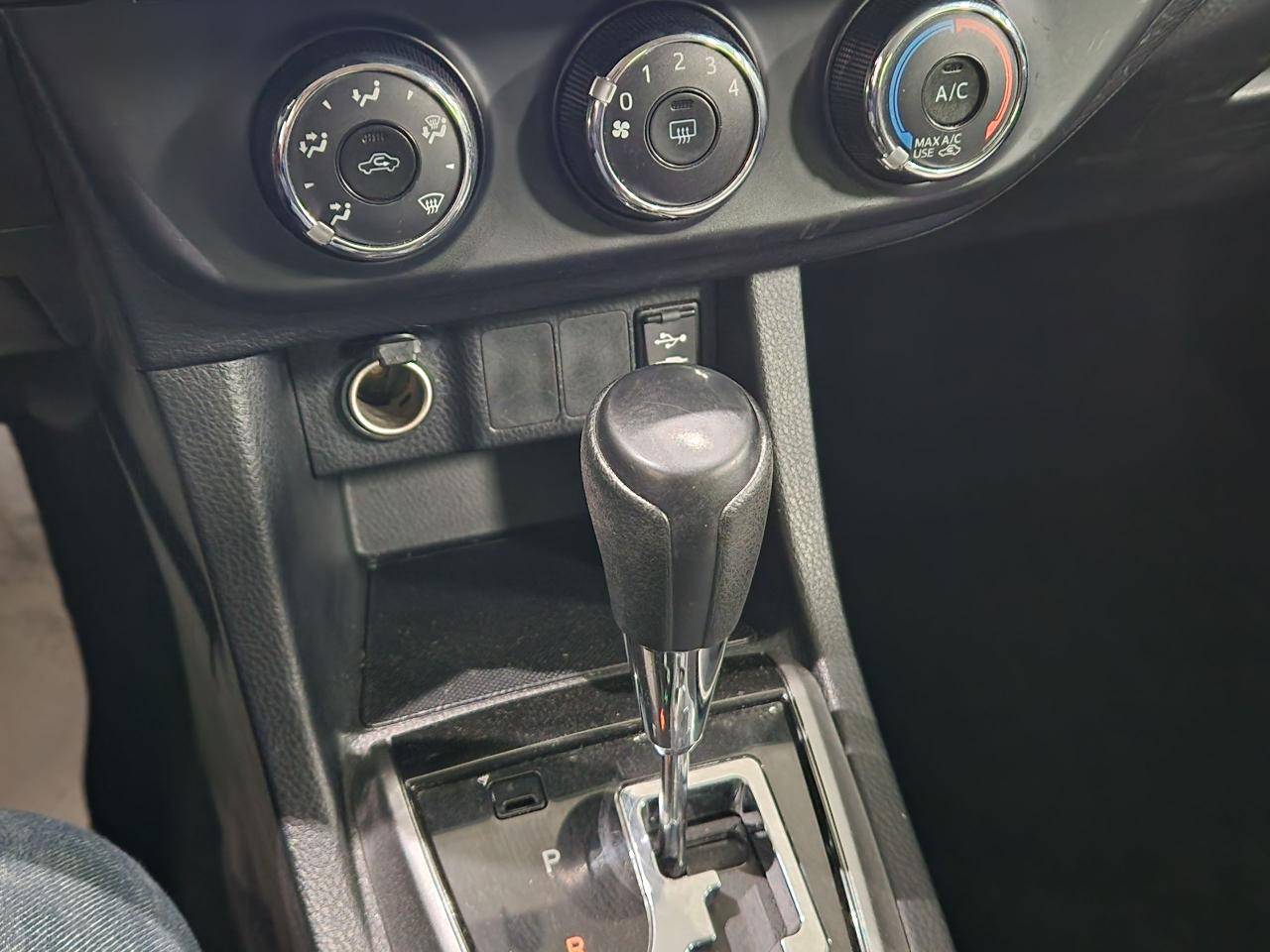 2015 Toyota Corolla CE Auto Air Rear Camera Great Shape - Photo #31
