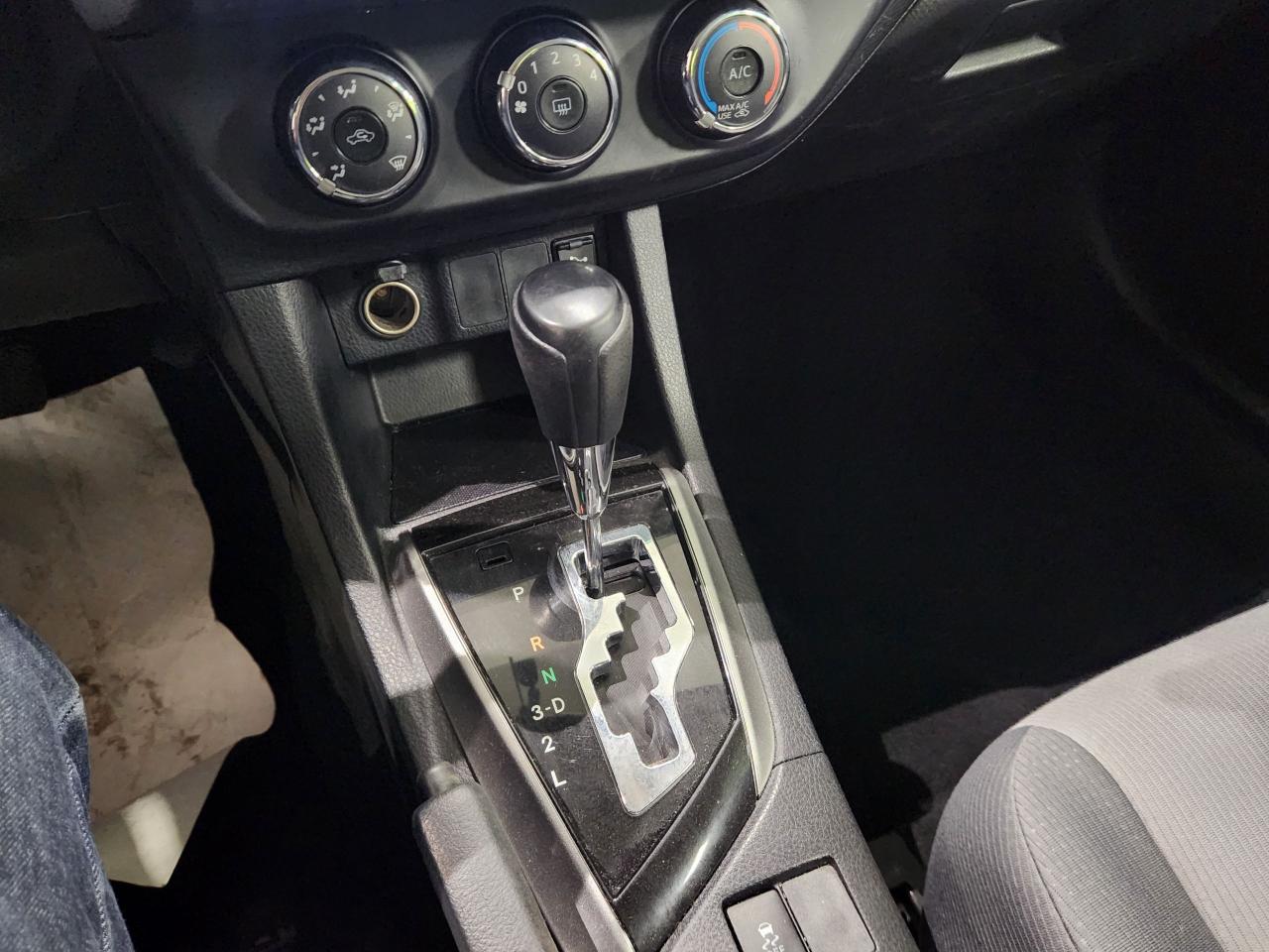 2015 Toyota Corolla CE Auto Air Rear Camera Great Shape - Photo #32