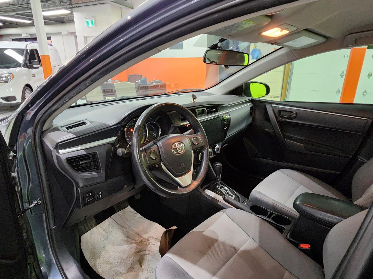 2015 Toyota Corolla CE Auto Air Rear Camera Great Shape - Photo #26