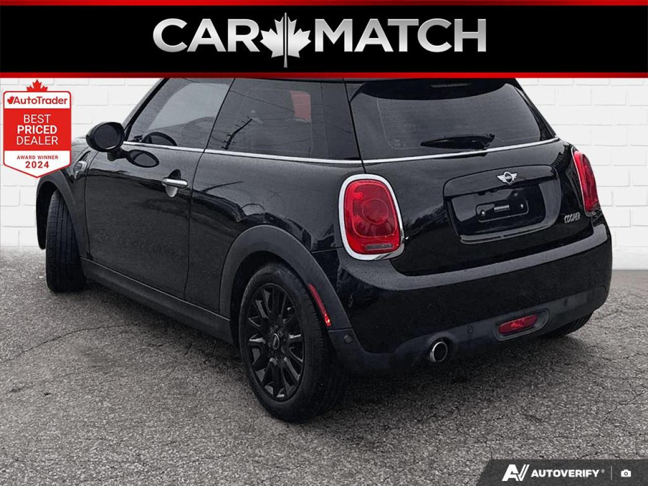 2018 MINI Cooper LEATHER / PANO ROOF / NAV / HTD SEATS / LOW KMS - Photo #3