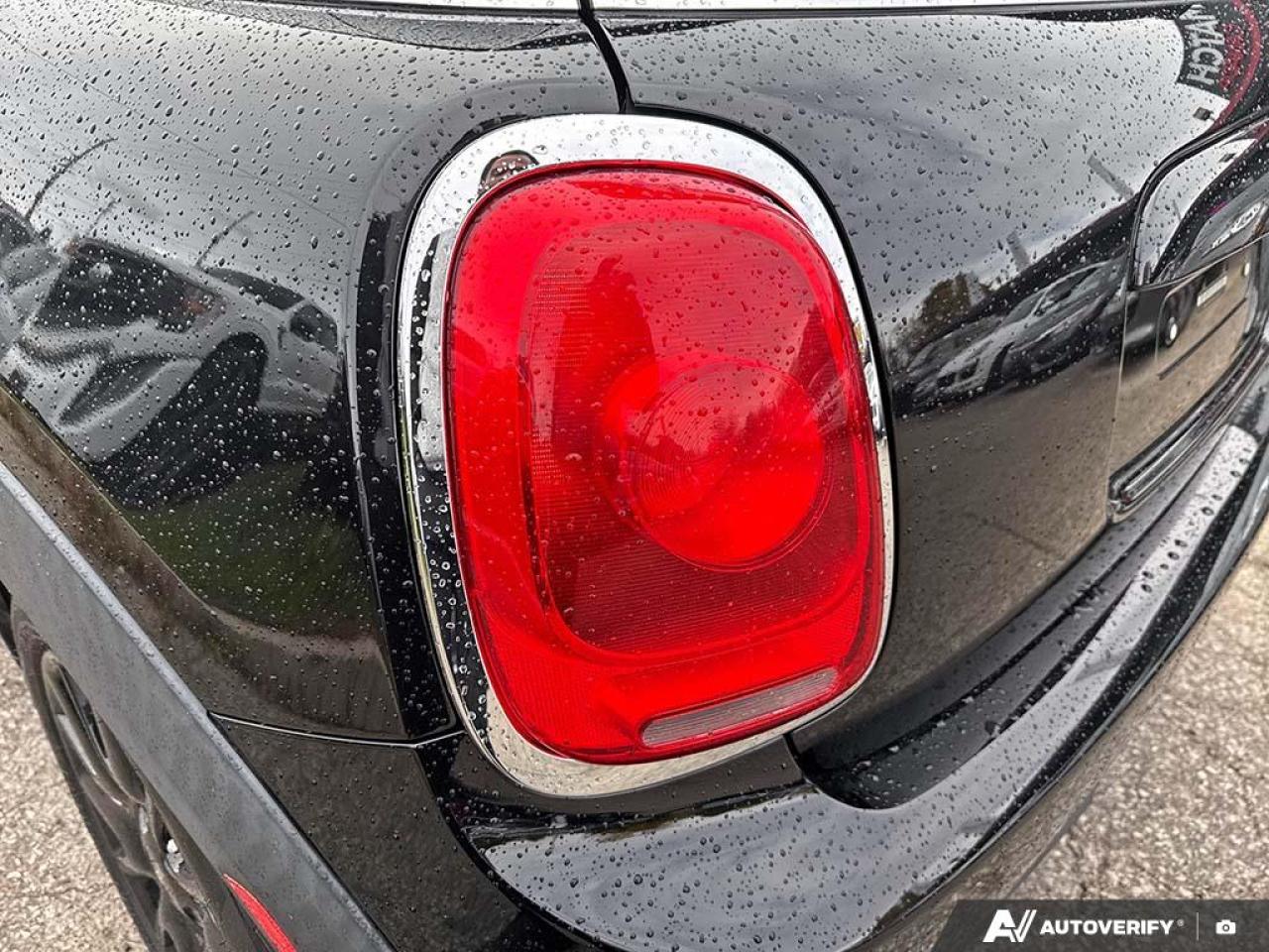 2018 MINI Cooper LEATHER / PANO ROOF / NAV / HTD SEATS / LOW KMS - Photo #7