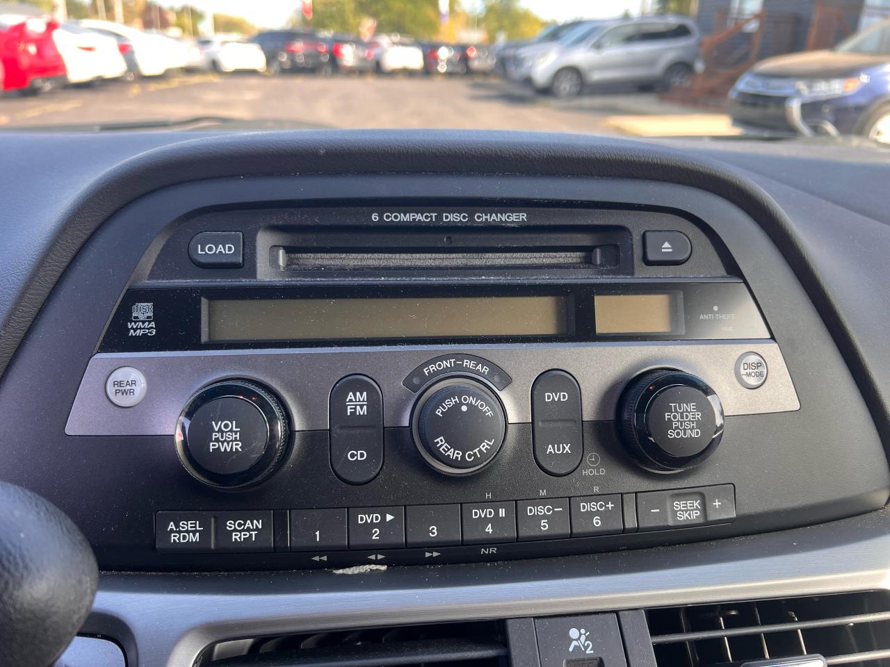 2010 Honda Odyssey SE Photo37