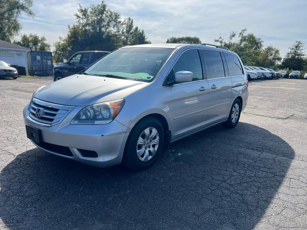 2010 Honda Odyssey SE Photo7
