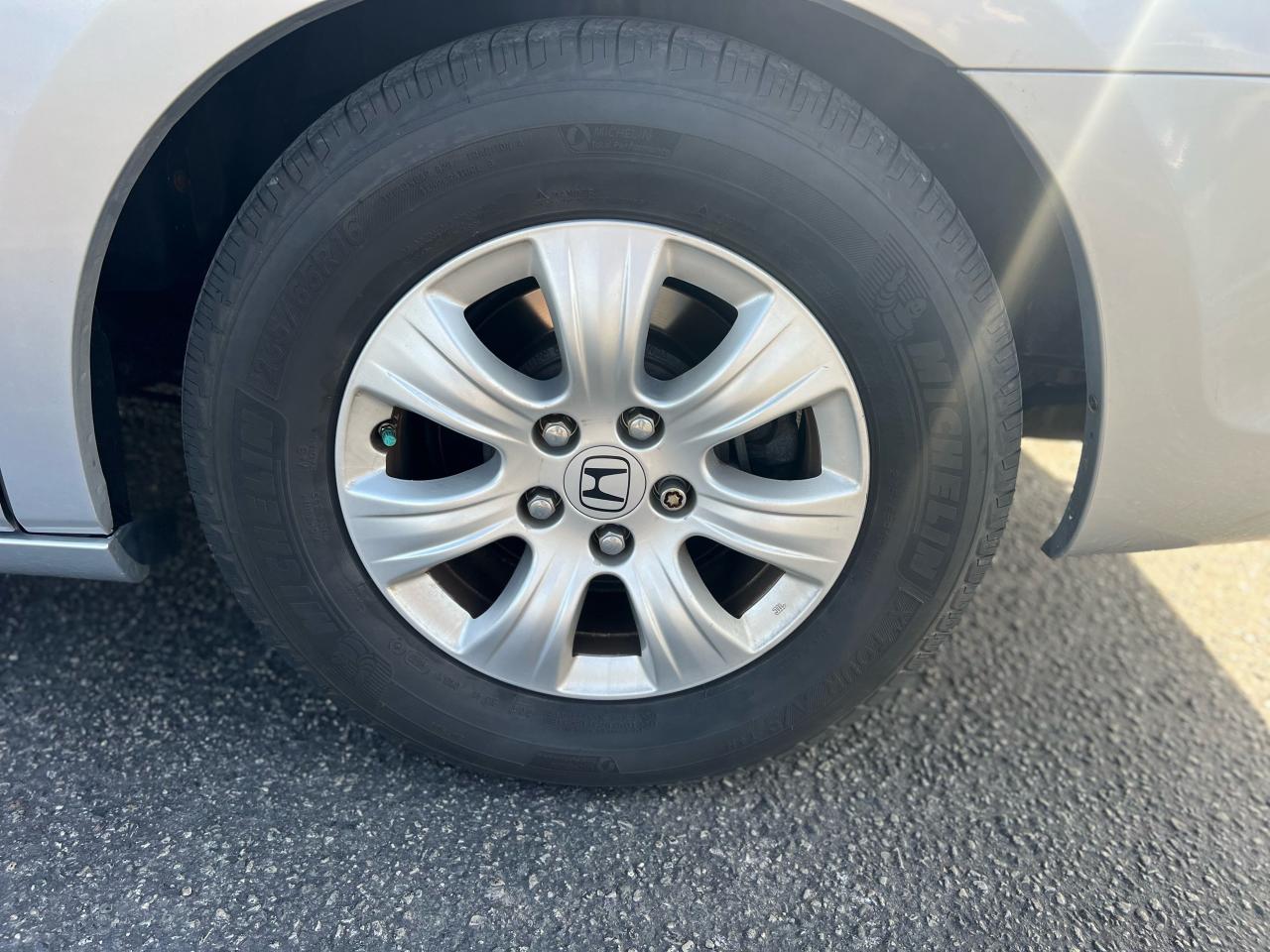2010 Honda Odyssey SE Photo33