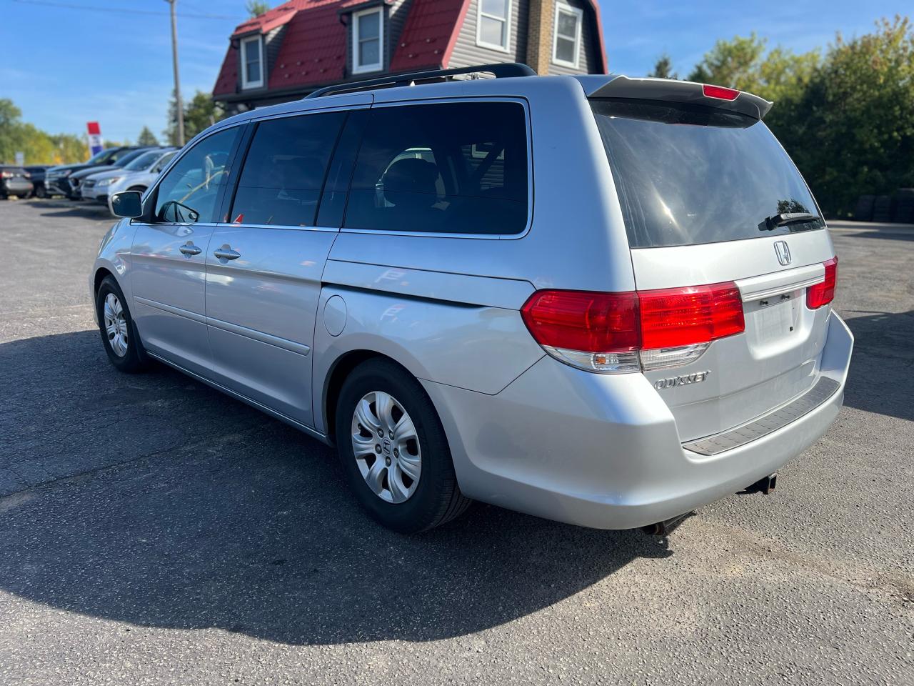 2010 Honda Odyssey SE Photo5