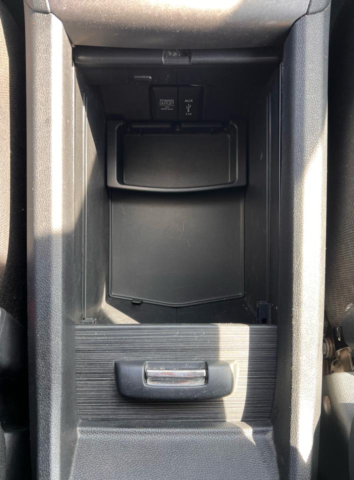 2018 Honda Pilot LX Photo43