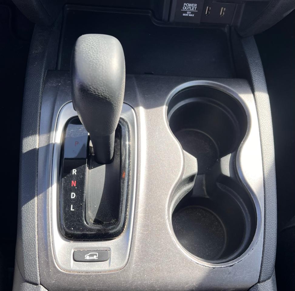2018 Honda Pilot LX Photo17