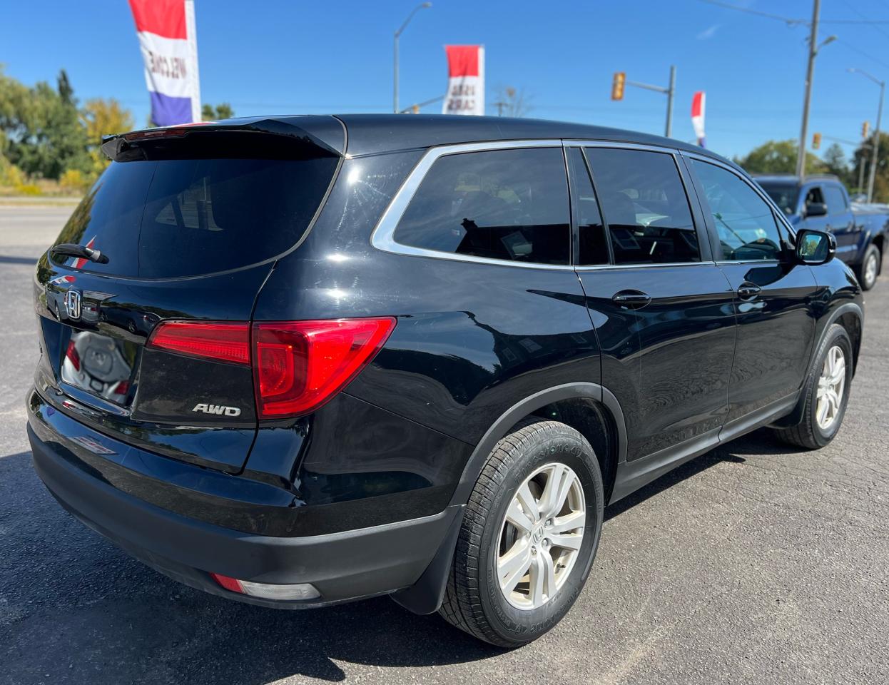 2018 Honda Pilot LX Photo28