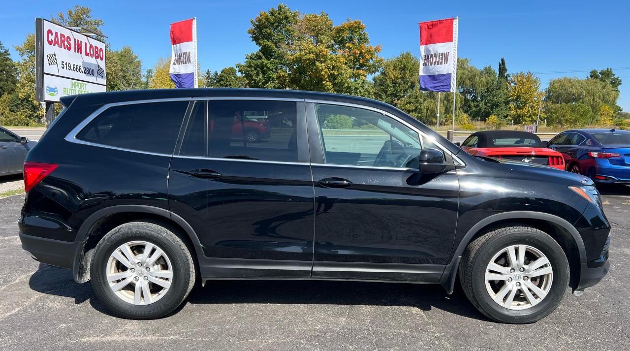 2018 Honda Pilot LX Photo2