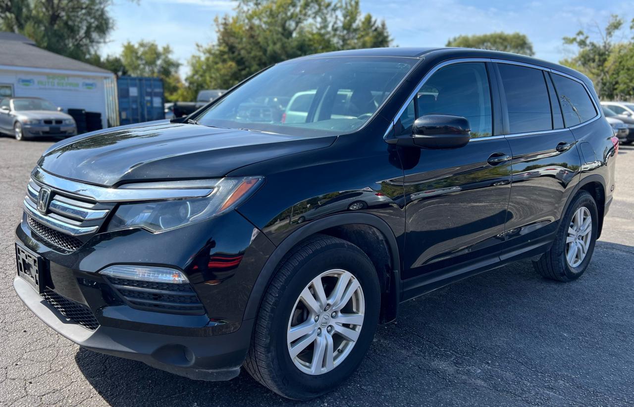 2018 Honda Pilot LX Photo8