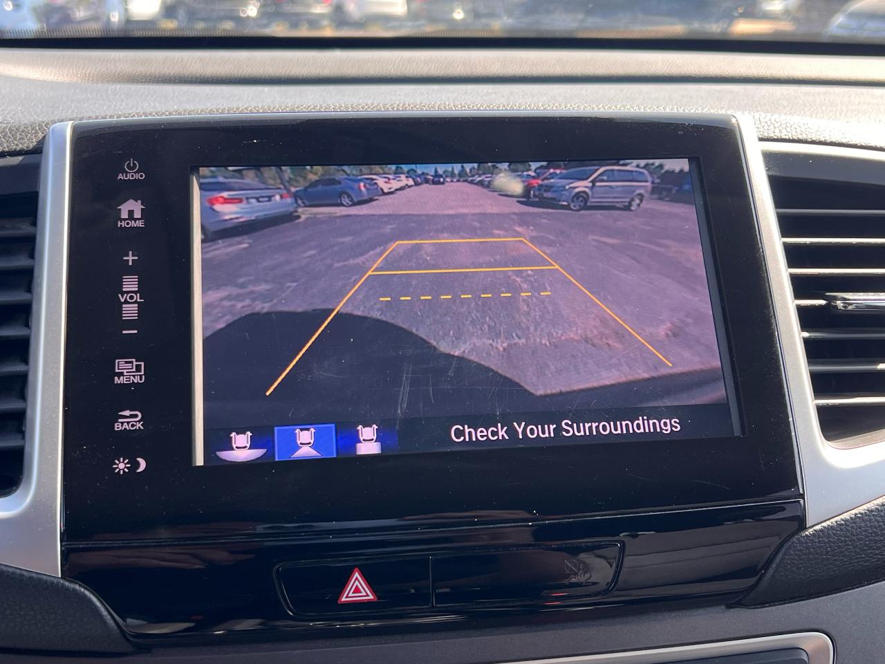 2018 Honda Pilot LX Photo24