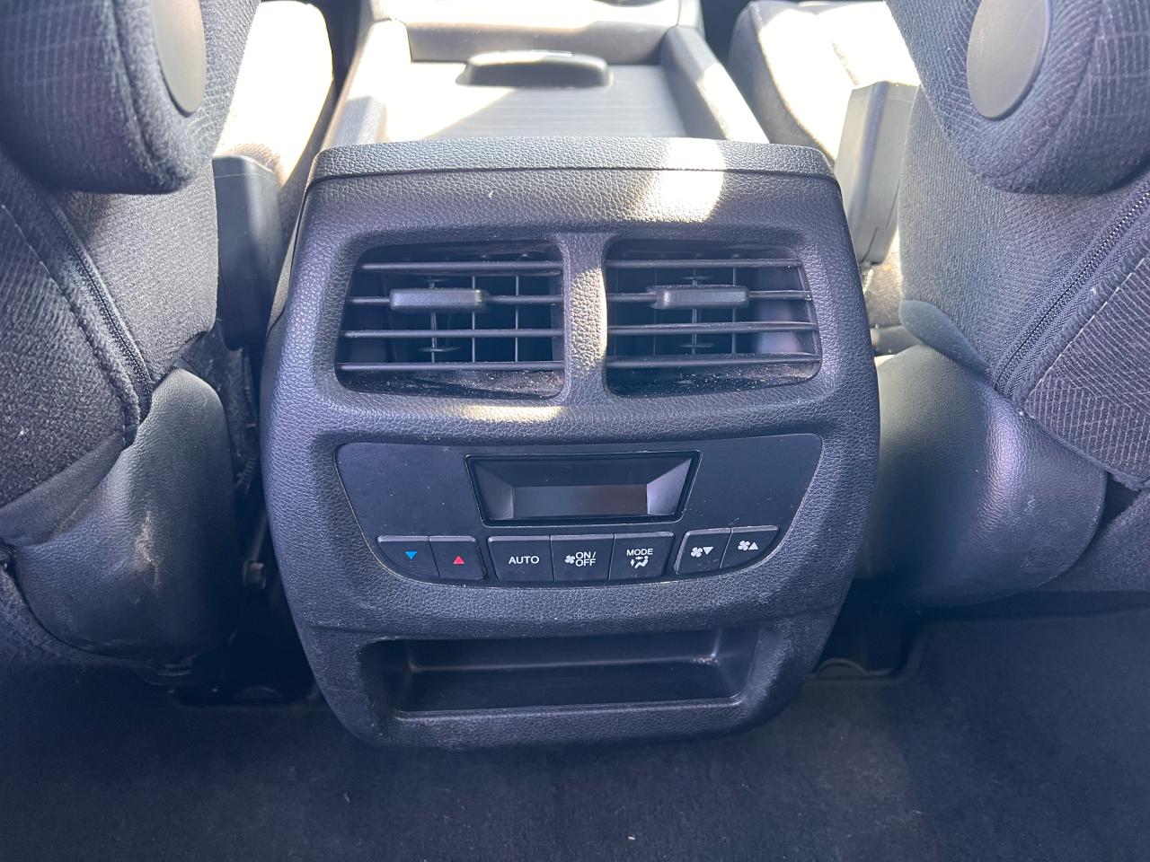 2018 Honda Pilot LX Photo21