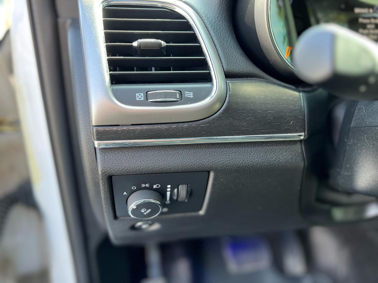 2018 Jeep Grand Cherokee Limited Photo48