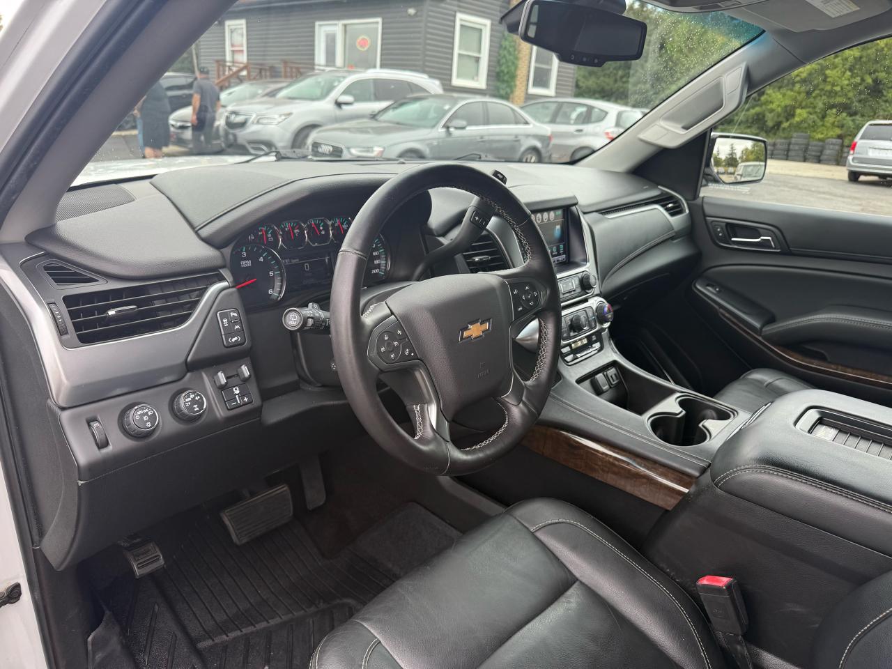 2016 Chevrolet Tahoe LT Photo15