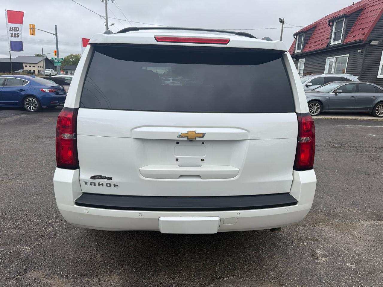 2016 Chevrolet Tahoe LT Photo4