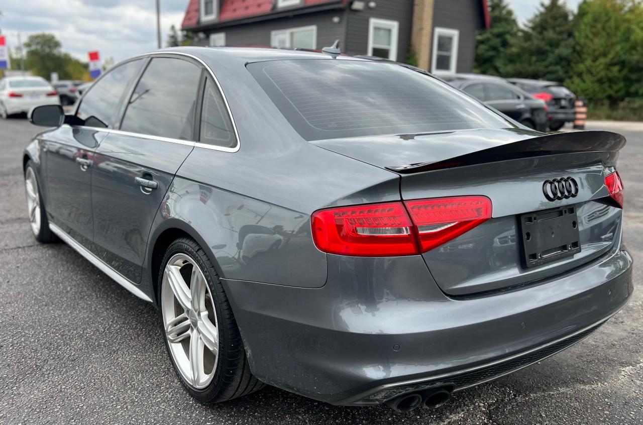 2016 Audi A4 4dr Sdn Man Technik plus quattro Photo5