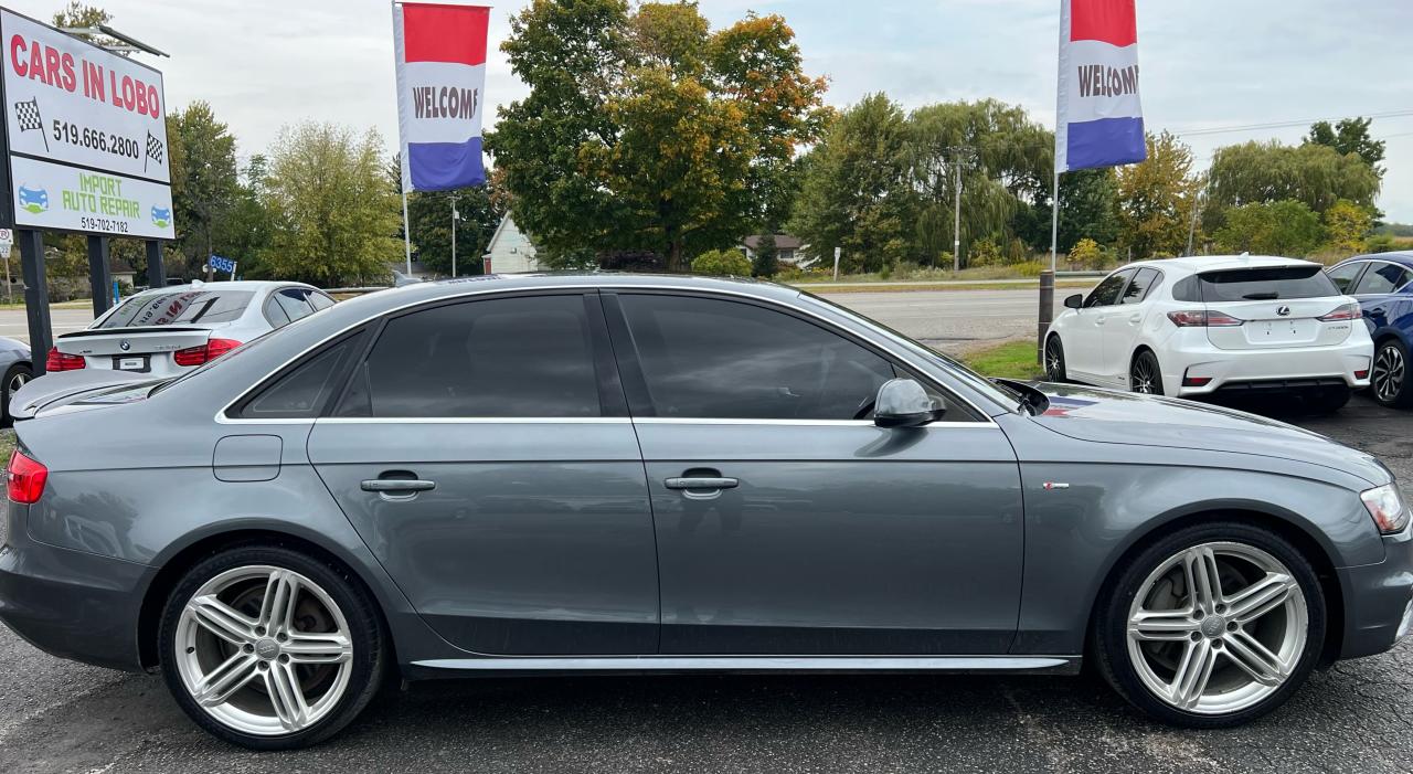 2016 Audi A4 4dr Sdn Man Technik plus quattro Photo2