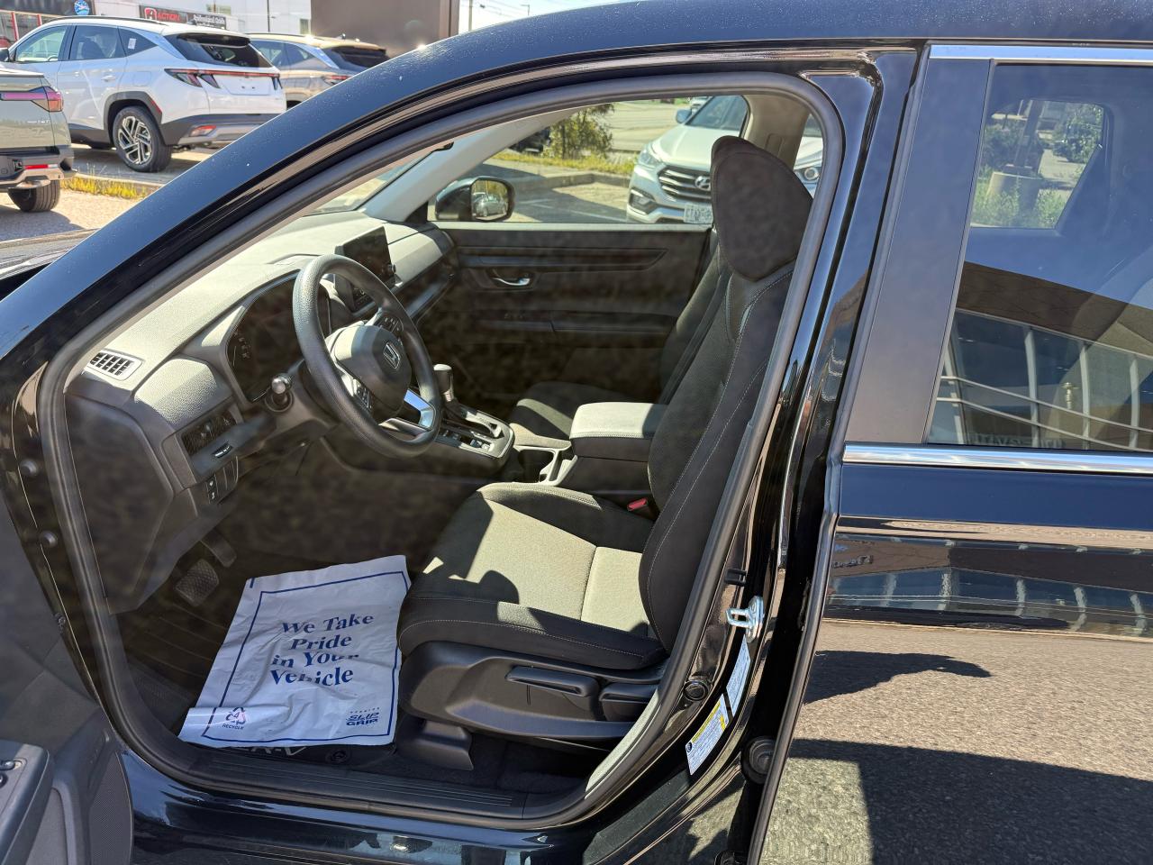 2023 Honda CR-V LX Photo30