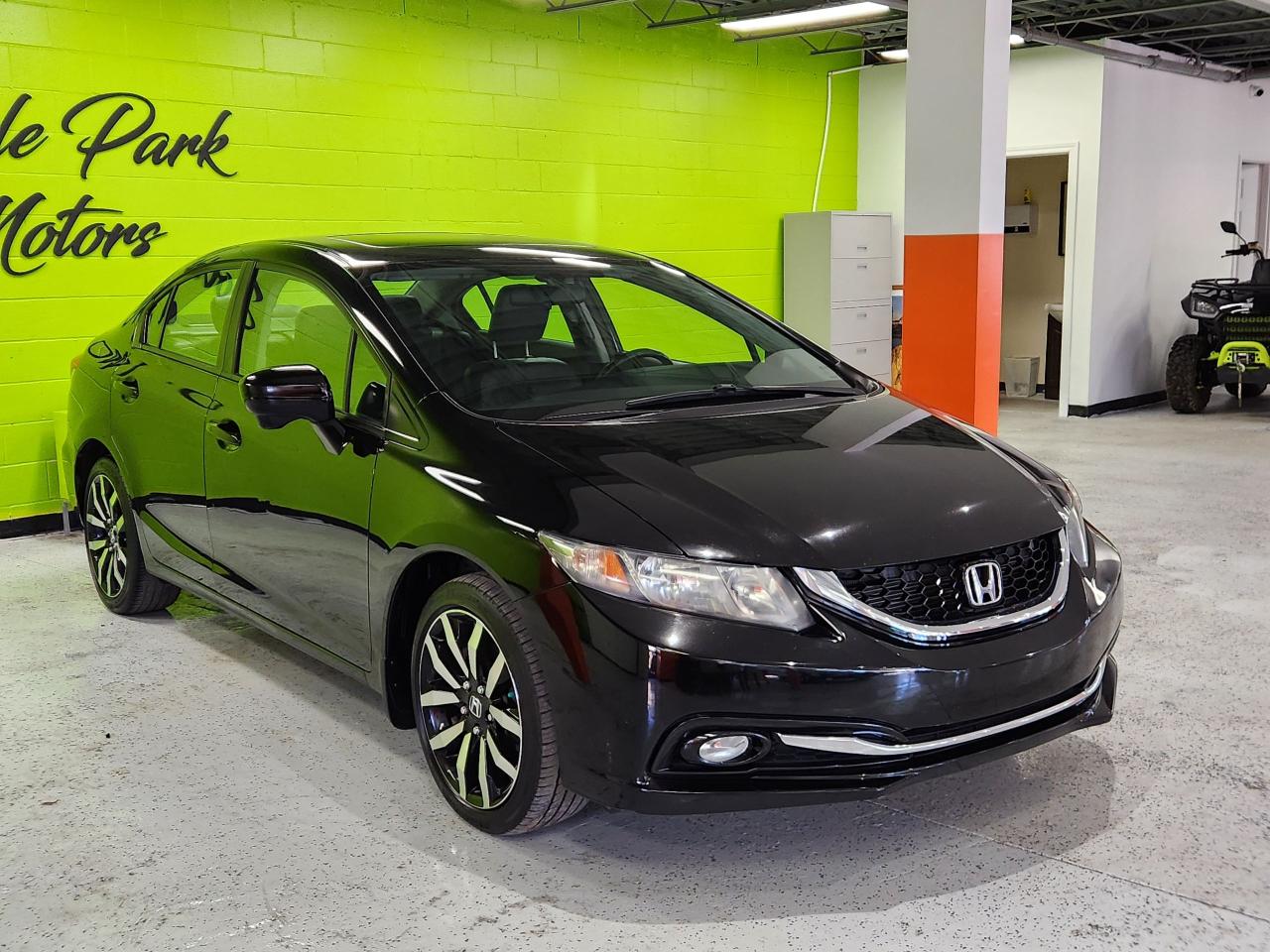 2015 Honda Civic Touring Leather Sunroof Rear Cam Loaded Photo4