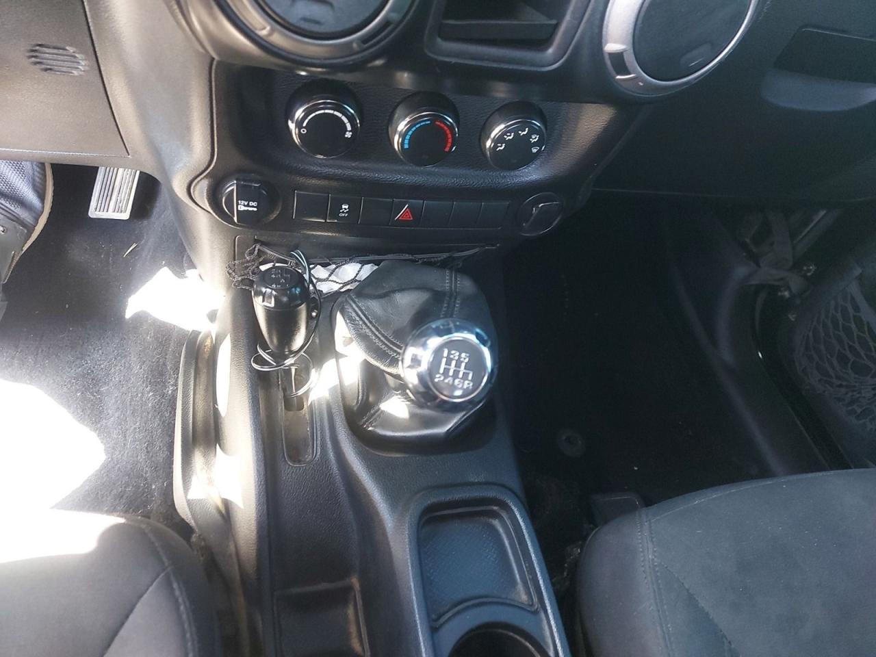 2017 Jeep Wrangler SPORT Photo