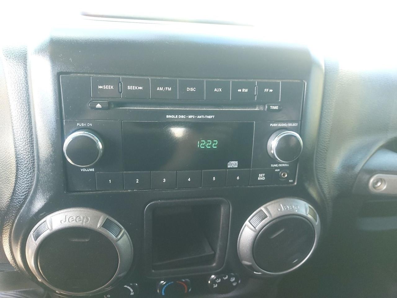 2017 Jeep Wrangler SPORT Photo