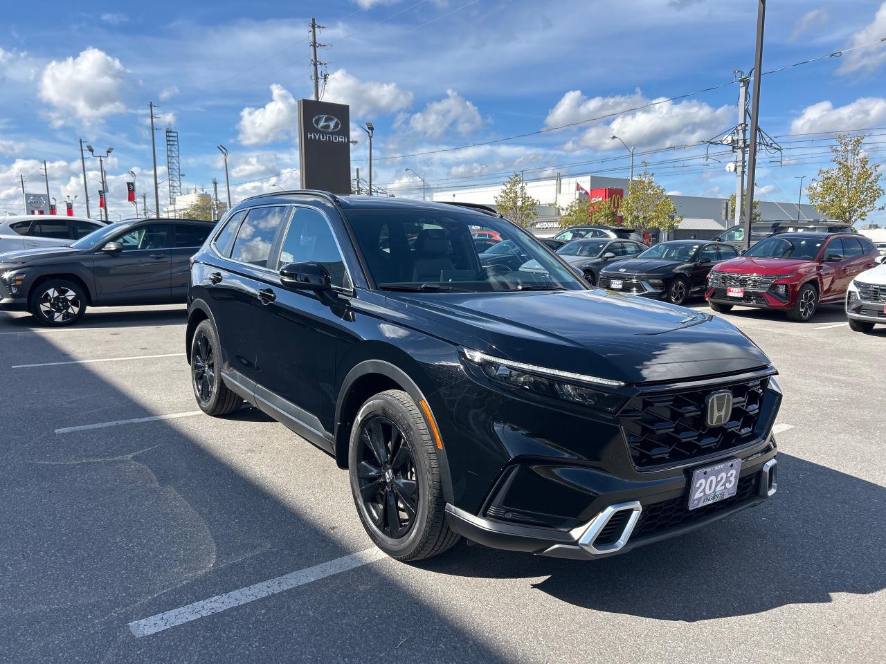2023 Honda CR-V Hybrid Touring Photo