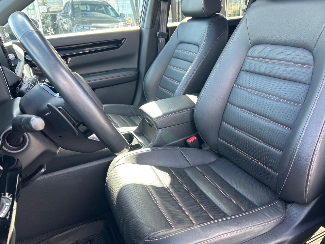 2023 Honda CR-V Hybrid Touring Photo