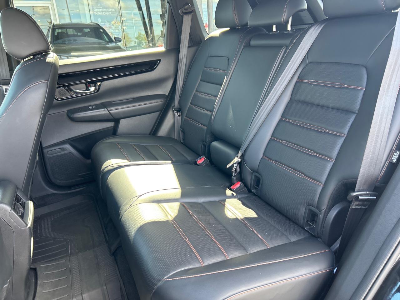 2023 Honda CR-V Hybrid Touring Photo