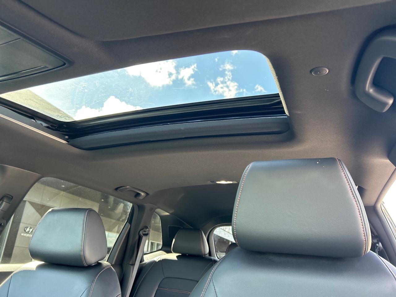 2023 Honda CR-V Hybrid Touring Photo