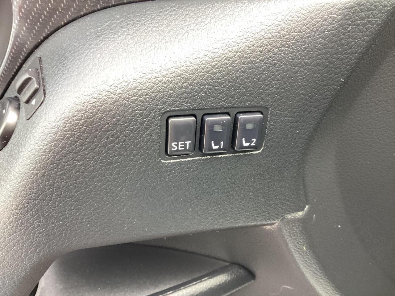 2020 Nissan Rogue SL Photo