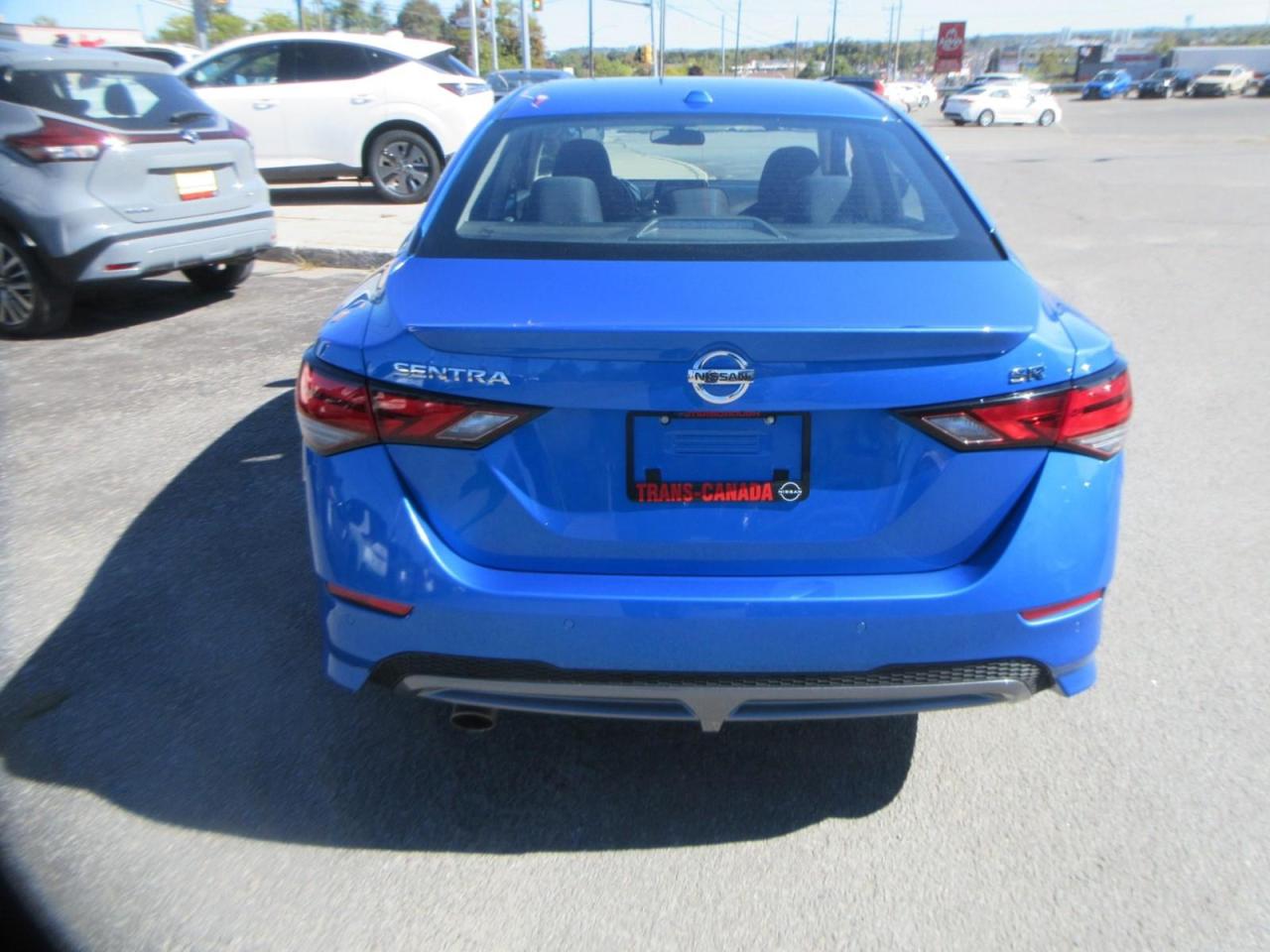 2022 Nissan Sentra SR Photo3