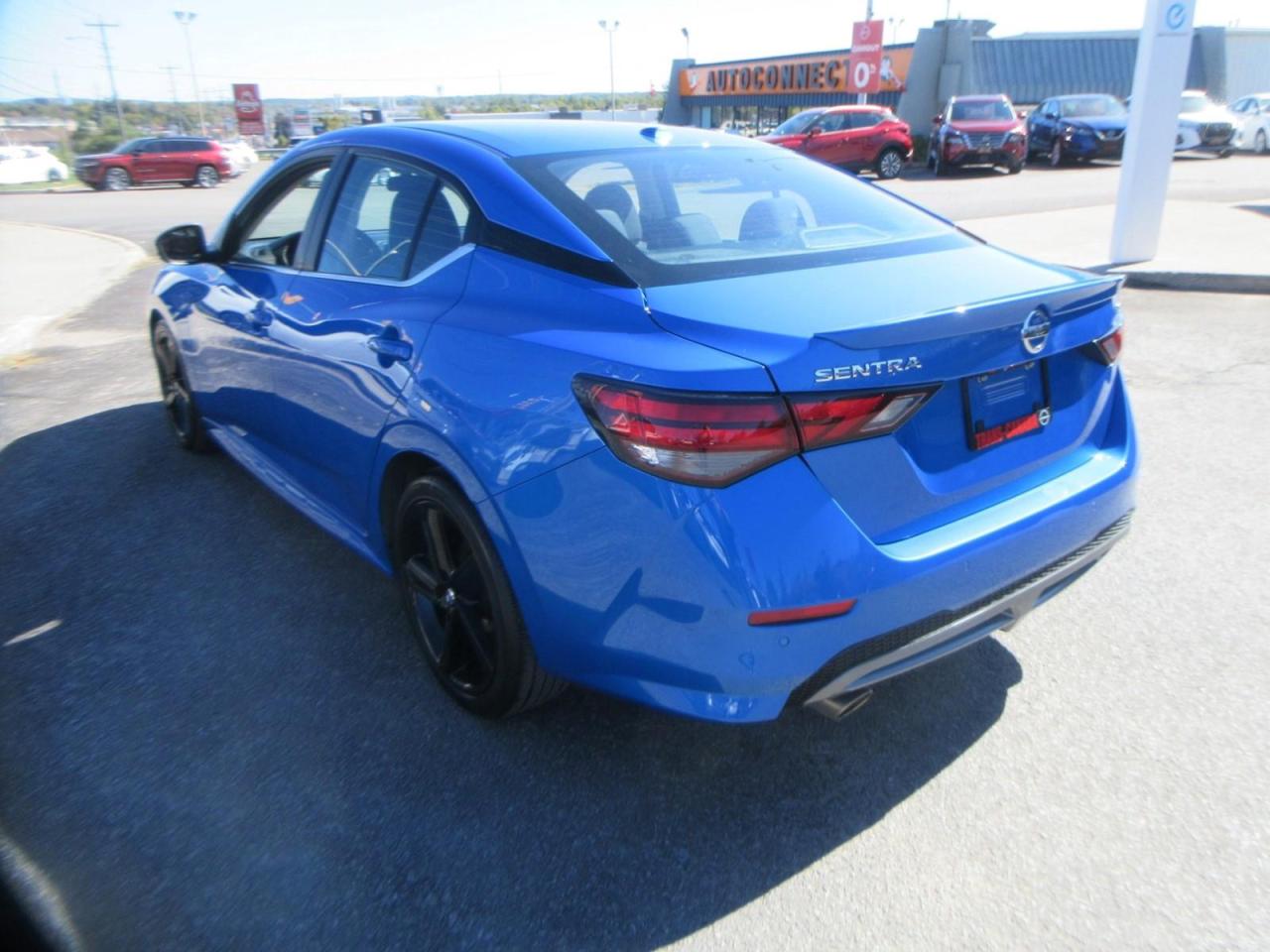 2022 Nissan Sentra SR Photo2