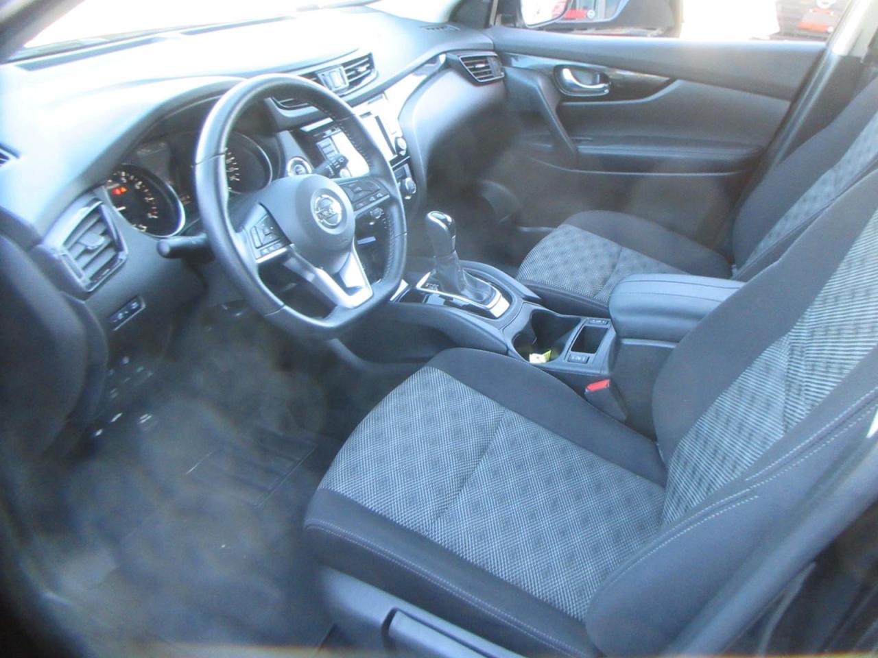 2020 Nissan Qashqai SV Photo