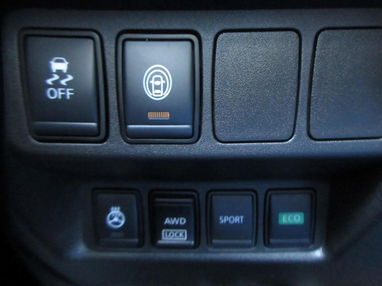 2020 Nissan Qashqai SV Photo