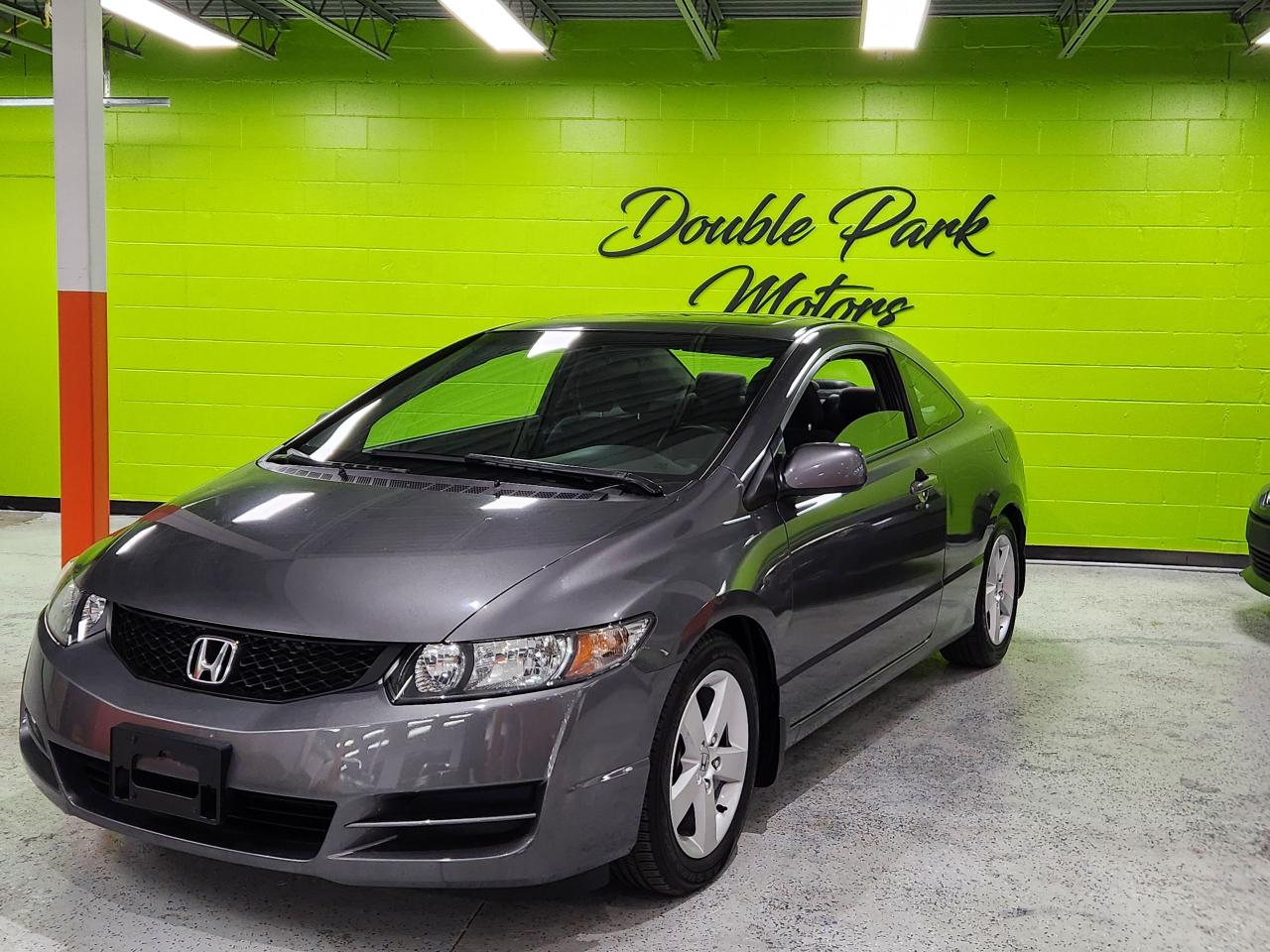 Used 2011 Honda Civic SE SUNROOF ALLOYS CLEAN LOOKS GREAT 5 SPD for sale in Pickering, ON