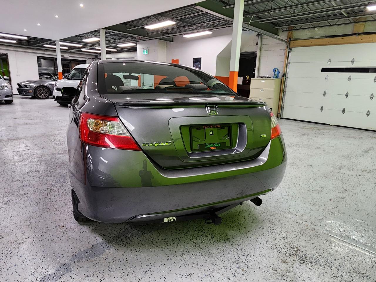 2011 Honda Civic SE SUNROOF ALLOYS CLEAN LOOKS GREAT 5 SPD - Photo #12