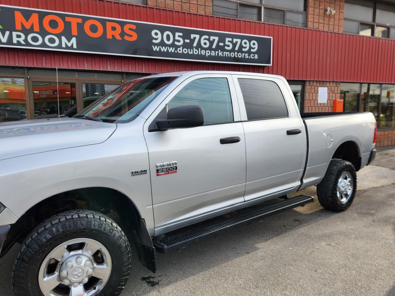 2012 RAM 2500 ST HEMI 4x4 RUNNING BOARDS SPRAY LINER Photo