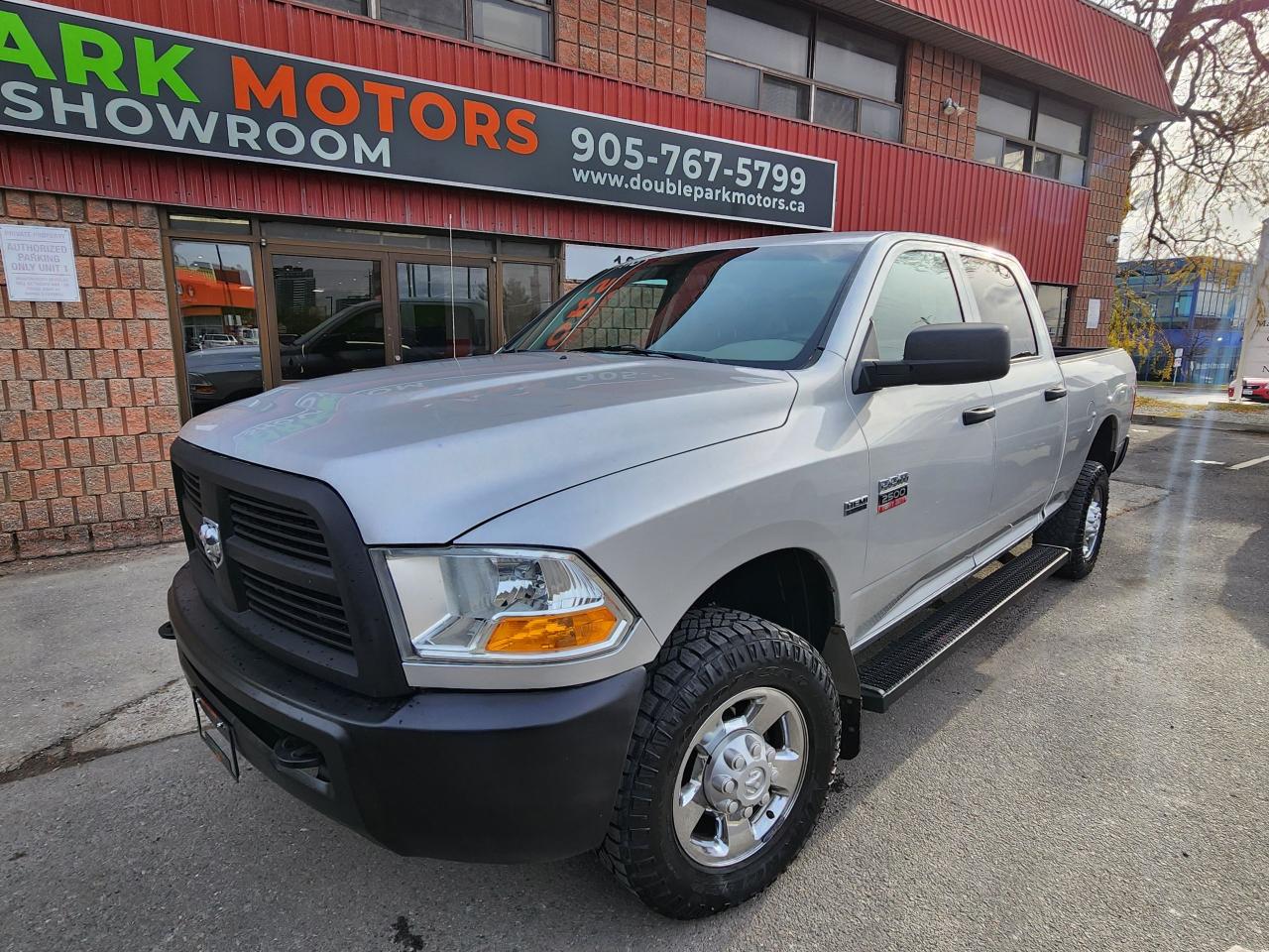 2012 RAM 2500 ST HEMI 4x4 RUNNING BOARDS SPRAY LINER Photo
