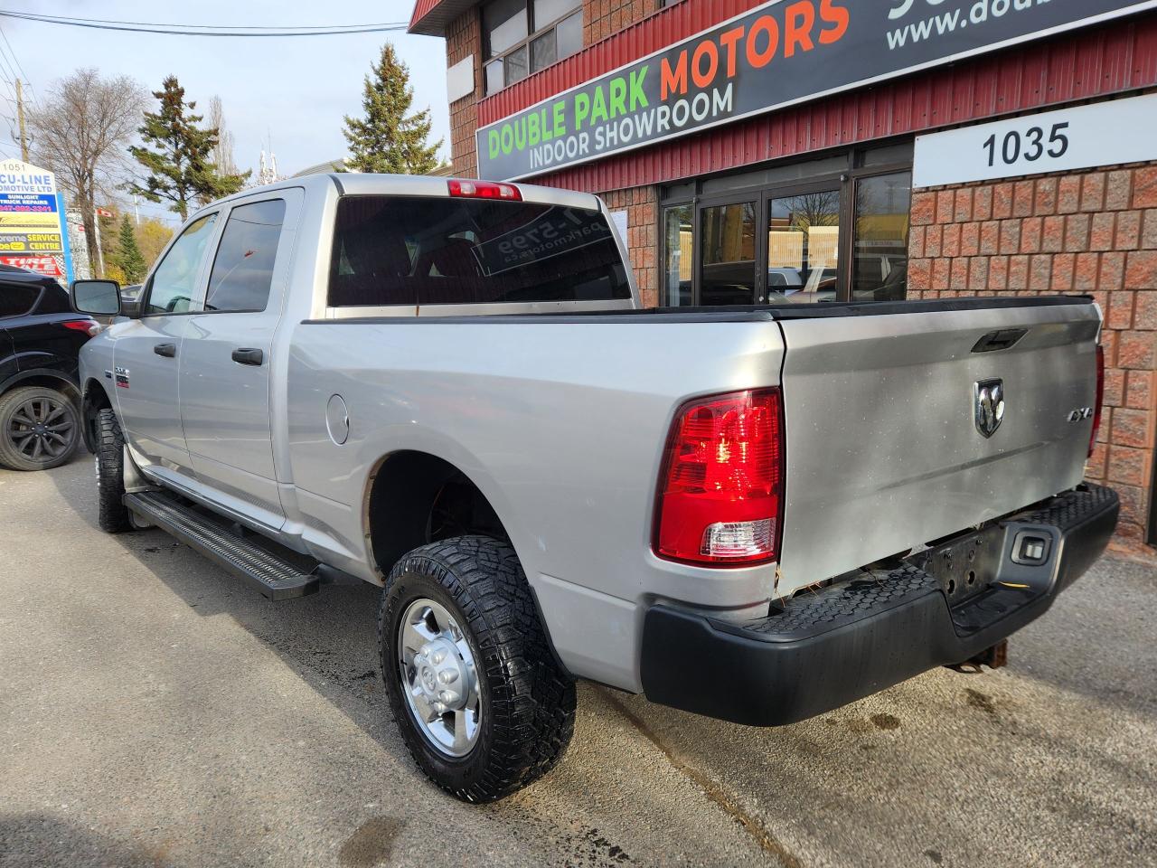 2012 RAM 2500 ST HEMI 4x4 RUNNING BOARDS SPRAY LINER Photo