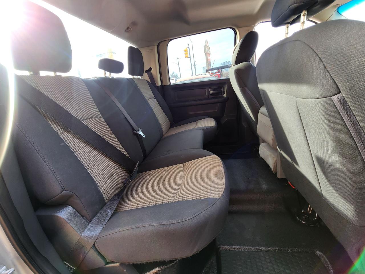 2012 RAM 2500 ST HEMI 4x4 RUNNING BOARDS SPRAY LINER Photo