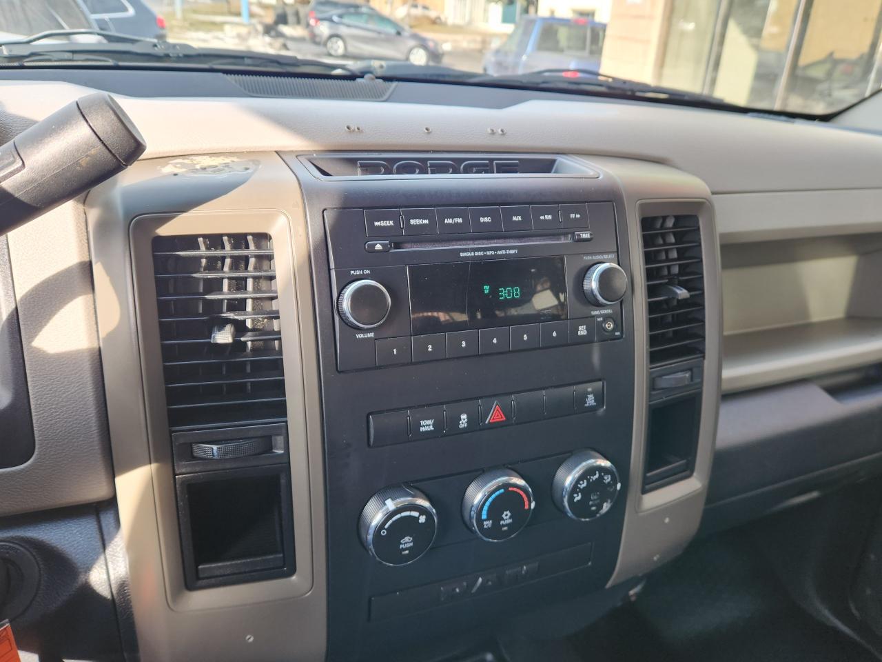 2012 RAM 2500 ST HEMI 4x4 RUNNING BOARDS SPRAY LINER Photo