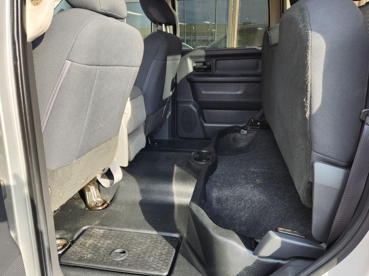 2012 RAM 2500 ST HEMI 4x4 RUNNING BOARDS SPRAY LINER Photo