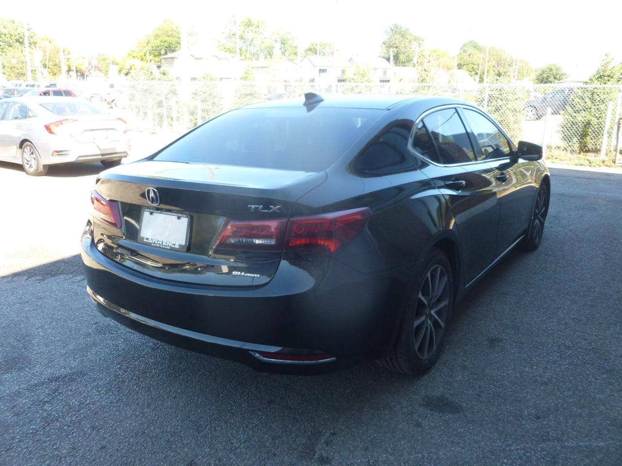 2017 Acura TLX V6 Tech - Photo #5