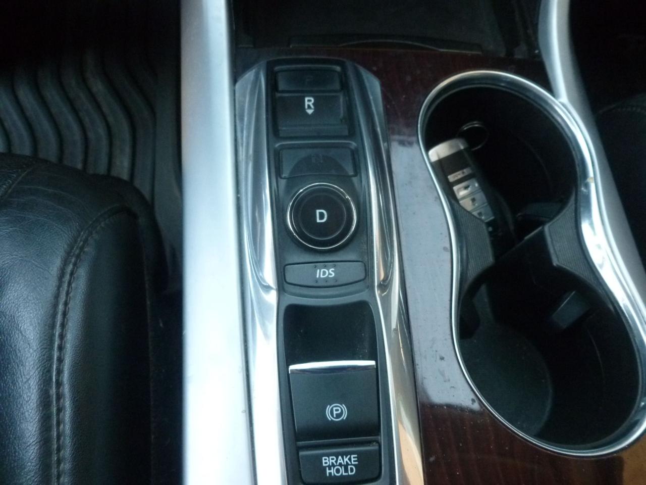 2017 Acura TLX V6 Tech - Photo #11